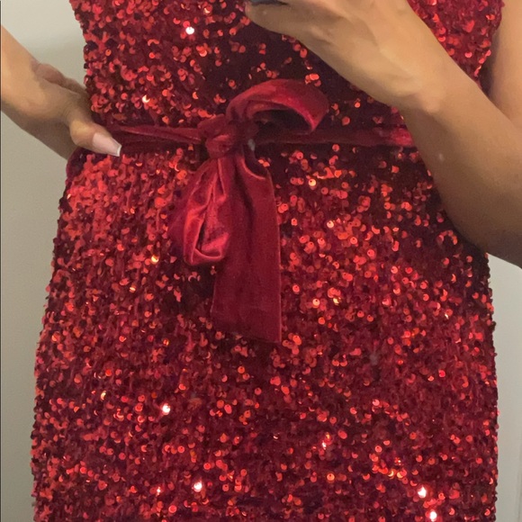 Red Premium Velvet Sequin One Shoulder Tie Waist Midi by PRETTY LITTLE THING ✨♥️ - Picture 3 of 6
